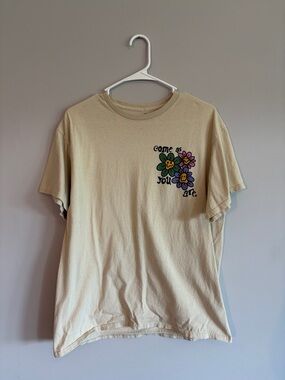Adult Large Come As You Are Floral Graphic Tee - Smiley Flowers